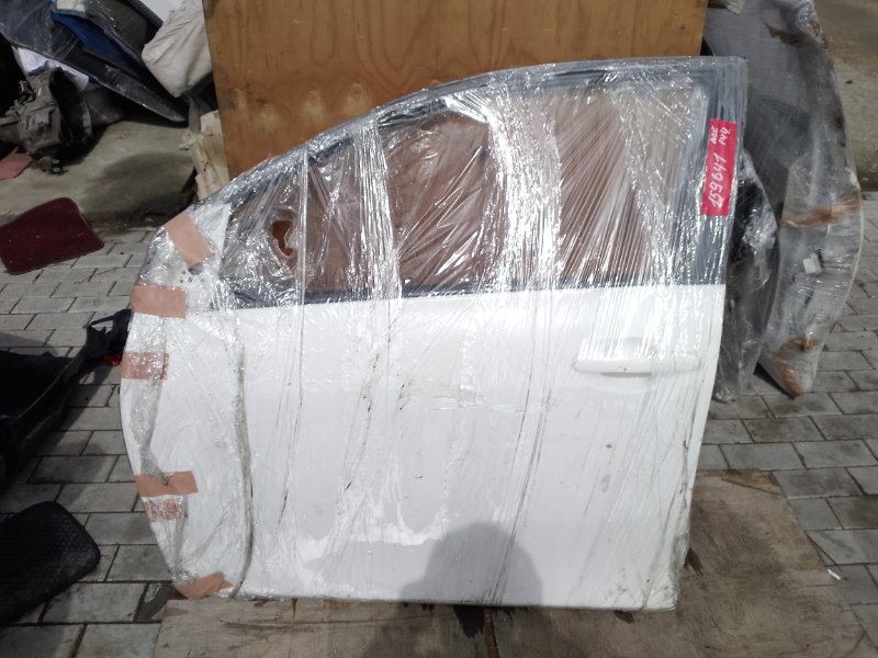 Дверь Toyota Corolla Fielder NZE144 1NZ-FE 2010 передняя левая