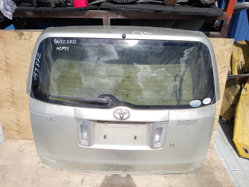Дверь 5-я Toyota Succeed NCP51 1NZ-FE 2004