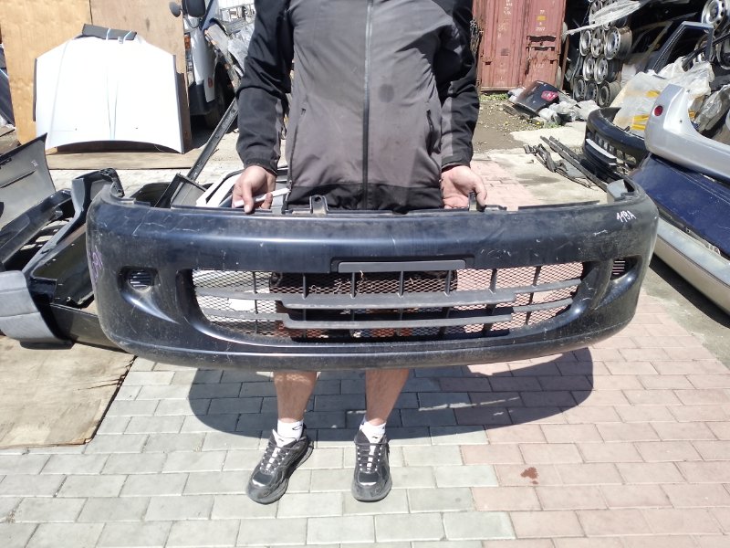 Бампер Mitsubishi Delica PE8W 4M40 1997 передний