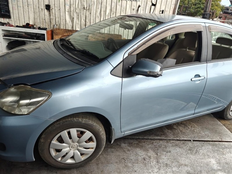 Крыло Toyota Belta KSP92 1KR -FE 2009 переднее левое