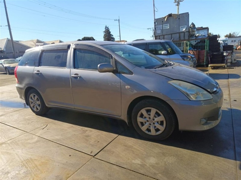 Крыло Toyota Wish ZNE10 1ZZ-FE 2007 переднее правое