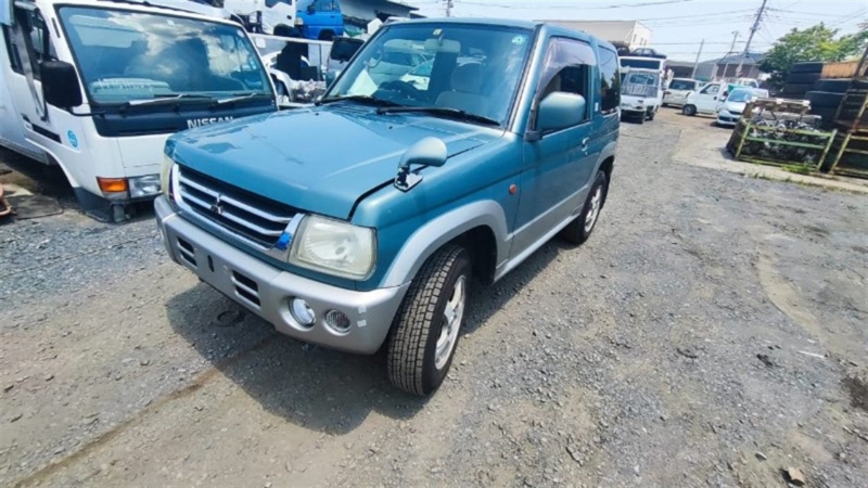 Крыло Mitsubishi Pajero Mini H58A 4A30 2005 переднее левое