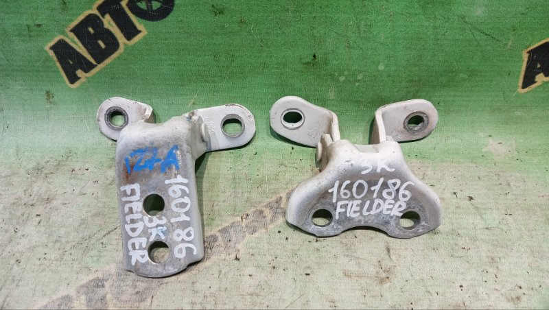 Петля дверная Toyota Corolla Fielder NZE144 1NZ-FE 2010 передняя правая