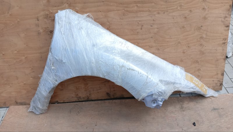 Крыло Mazda Atenza GH5FP L5 2008 переднее правое
