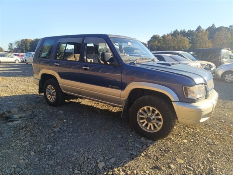 Крыло ISUZU BIGHORN UBS73GW 4JX1 2001 переднее правое (б/у)