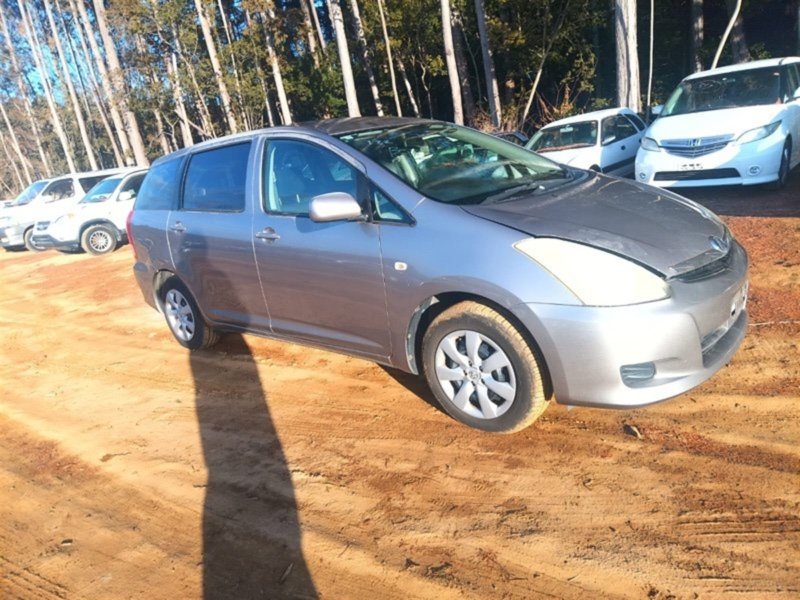 Крыло Toyota Wish ZNE10 1ZZ-FE 2005 переднее правое