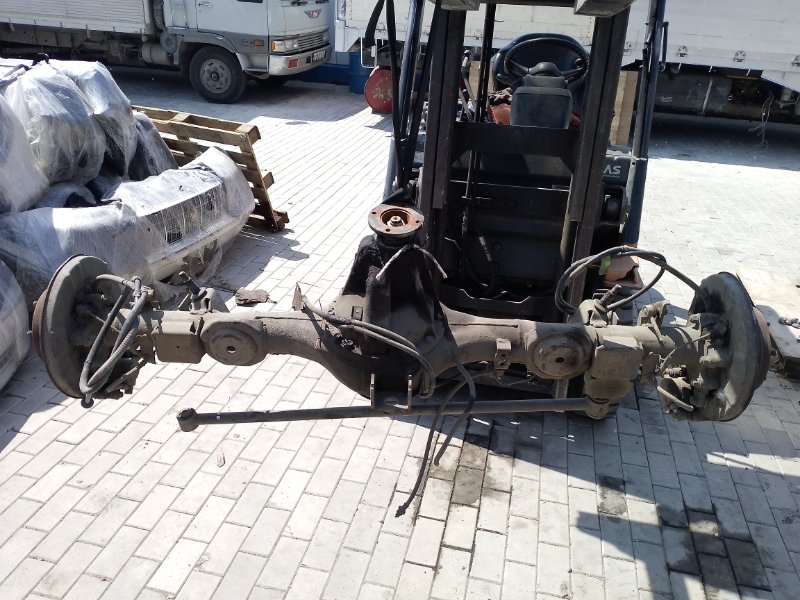 Мост Isuzu Bighorn UBS73GW 4JX1 1999 задний