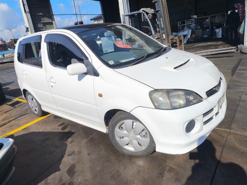 Крыло Daihatsu Yrv M201G K3-VET 2000 переднее правое
