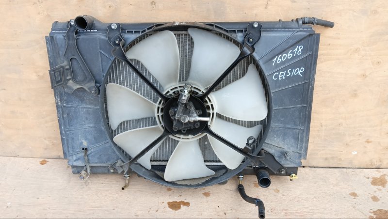 Радиатор основной Toyota Celsior UCF20 1UZ-FE 1999