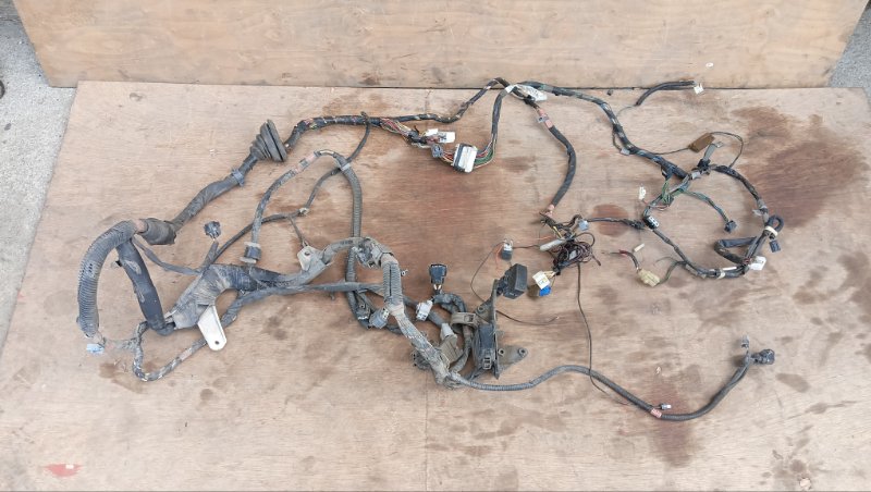 Коса двс Toyota Dyna LY131