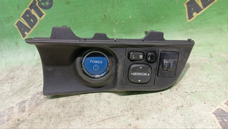 Кнопка регулировки фар Toyota Aqua NHP10 1NZ-FXE 2012