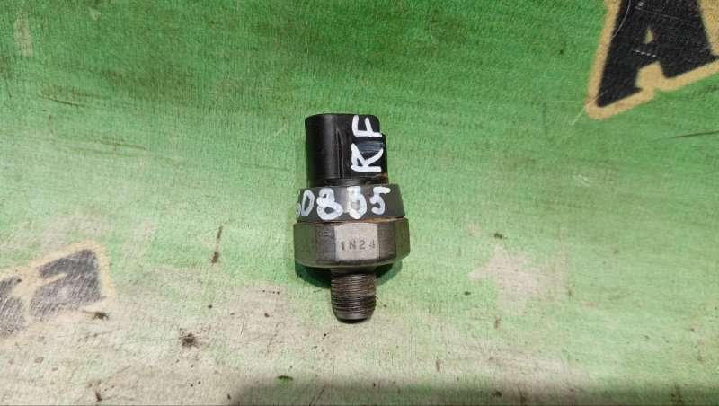 Датчик давления масла Daihatsu Mira E:s LA350S KF-VE6