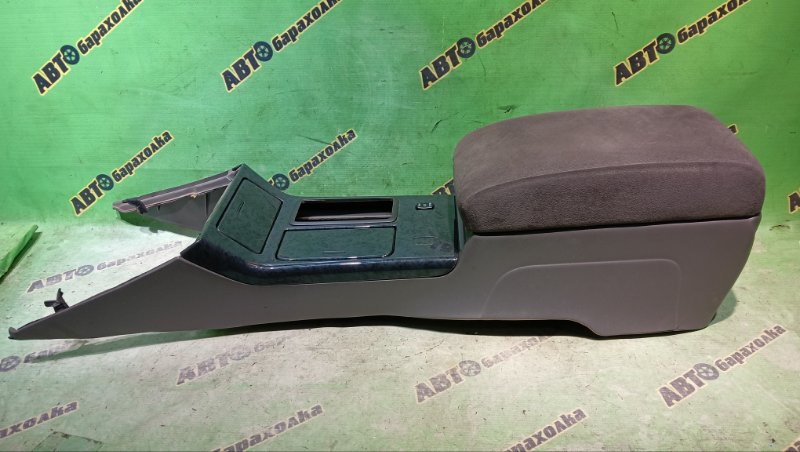 Подлокотник Toyota Crown JZS171 1JZ-GE 2001