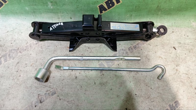 Поддомкратник MAZDA ATENZA GH5FP L5 2008 (б/у)