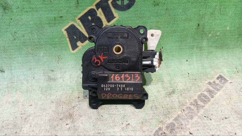 Сервопривод заслонок печки TOYOTA PROGRES JCG10 1JZ-GE 1998 (б/у)