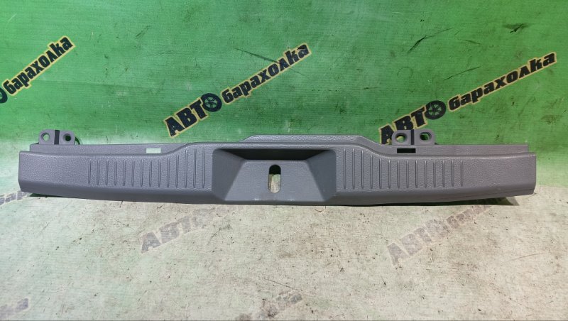 Накладка замка багажника MAZDA DEMIO DY3W ZJ 2006 (б/у)