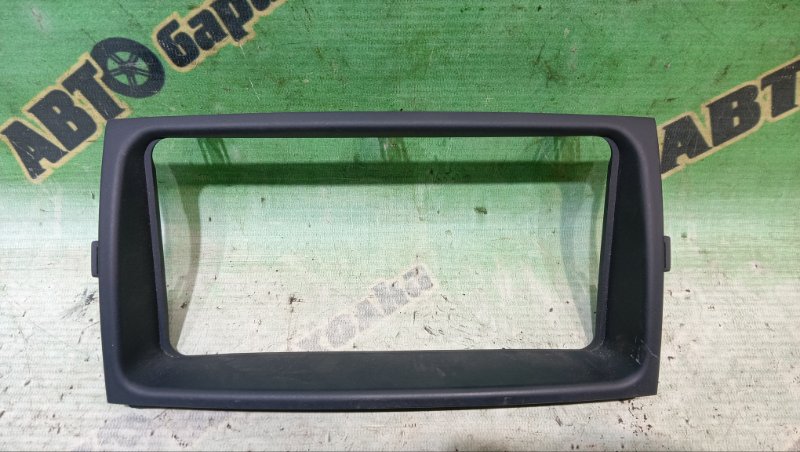 Консоль магнитофона TOYOTA COROLLA SPACIO NZE121 1NZ-FE 2002 (б/у)