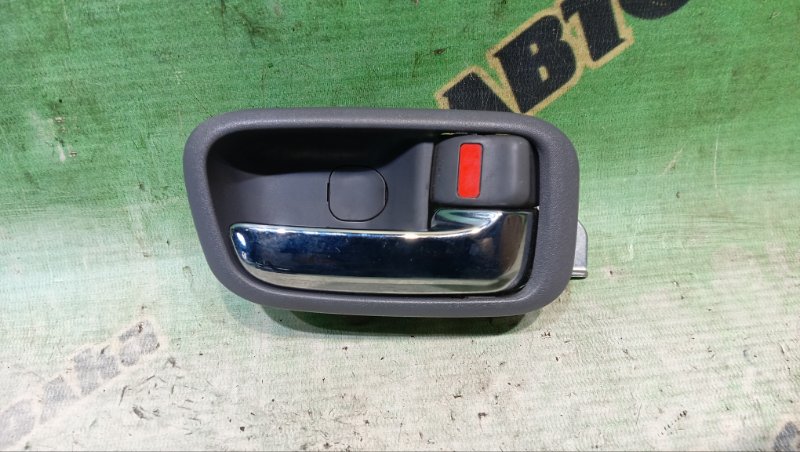 Ручка двери внутренняя TOYOTA CROWN MAJESTA JZS155 2JZ-GE 1996 задняя правая (б/у)