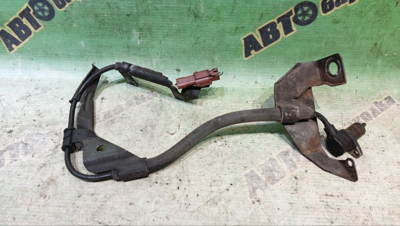Датчик abs Isuzu Bighorn UBS73GW 4JX1 2001 передний левый
