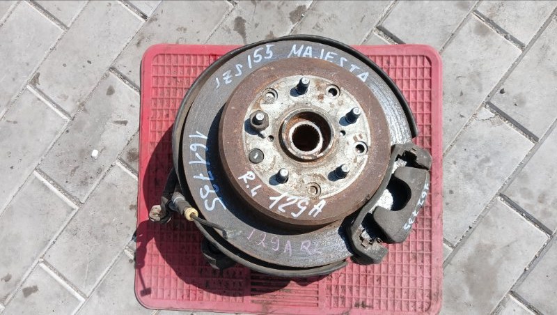 Ступица TOYOTA CROWN MAJESTA JZS155 2JZ-GE 1996 задняя левая (б/у)