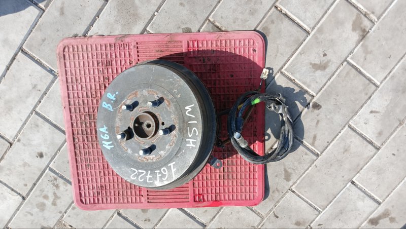 Ступица TOYOTA WISH ZNE10 1ZZ-FE 2007 задняя правая (б/у)