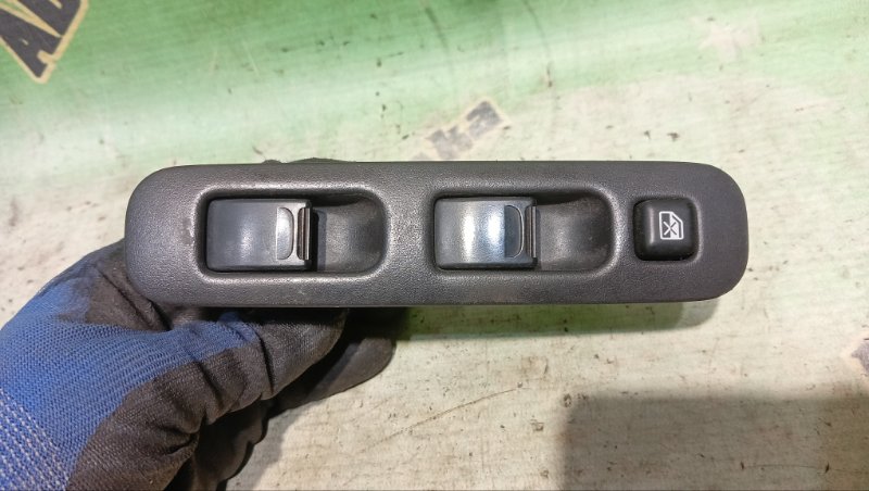 Пульт стеклоподъемника SUZUKI JIMNY JB23W K6A 2013 передний правый (б/у)