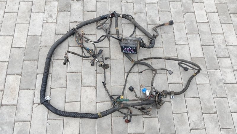 Коса двс MITSUBISHI CANTER FB501B 4M40 (б/у)