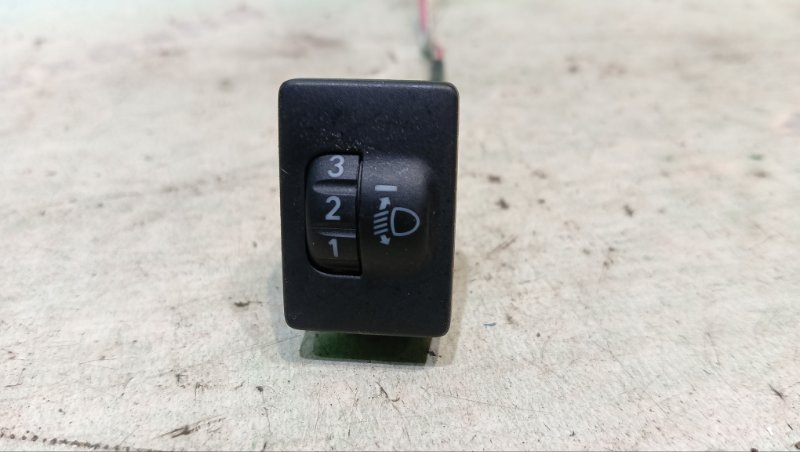 Кнопка регулировки фар TOYOTA BELTA KSP92 1KR -FE 2009 (б/у)