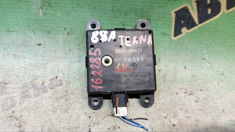 Сервопривод заслонок печки NISSAN TEANA J31 VQ23(DE) 2007 (б/у)