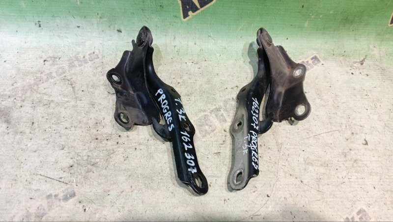 Петля капота TOYOTA PROGRES JCG11 2JZ-FSE 2005 (б/у)