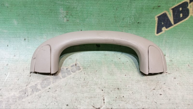 Ручка в салоне TOYOTA NOAH AZR60 (б/у)