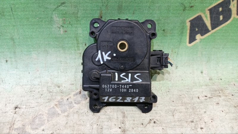 Сервопривод заслонок печки TOYOTA ISIS ZNM10 1ZZ-FE 2006 (б/у)