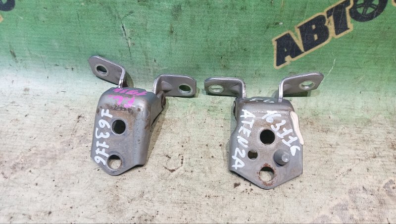 Петля дверная MAZDA ATENZA GH5FP L5 2008 передняя левая (б/у)