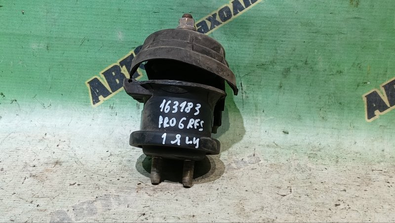 Подушка двигателя TOYOTA PROGRES JCG11 2JZ-FSE 2005 правая (б/у)