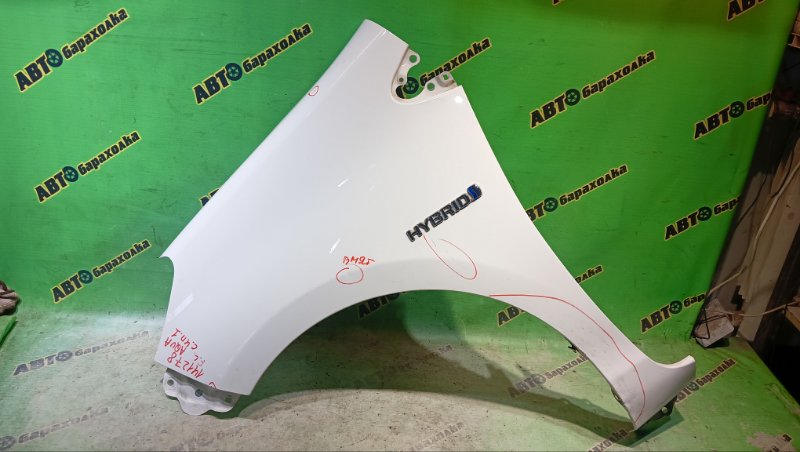 Крыло TOYOTA AQUA NHP10 1NZ-FXE 2012 переднее левое (б/у)