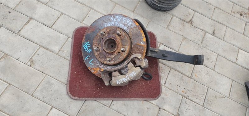 Ступица TOYOTA PROGRES JCG11 2JZ-FSE 2005 передняя левая (б/у)