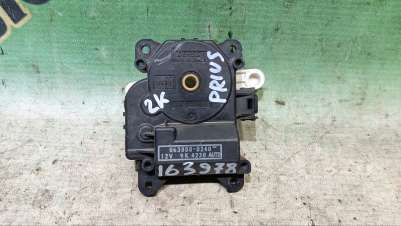 Сервопривод заслонок печки TOYOTA PRIUS NHW20 (б/у)