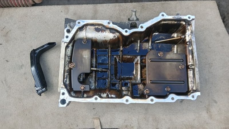 Поддон MAZDA CX-7 ER3P L3 (б/у)