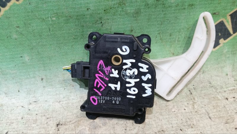 Сервопривод заслонок печки TOYOTA WISH ZNE10 (б/у)