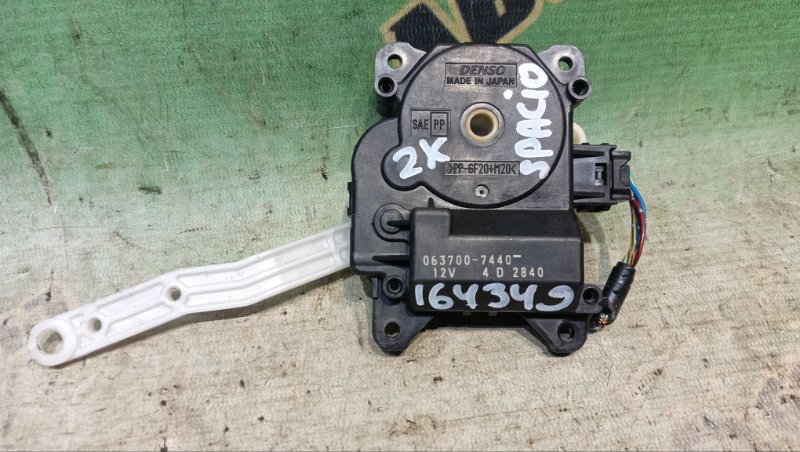 Сервопривод заслонок печки TOYOTA COROLLA SPACIO NZE121 1NZ-FE 2002 (б/у)