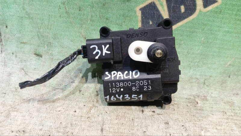 Сервопривод заслонок печки TOYOTA COROLLA SPACIO NZE121 1NZ-FE 2002 (б/у)