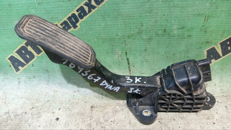 Педаль газа TOYOTA DYNA KDY231 (б/у)