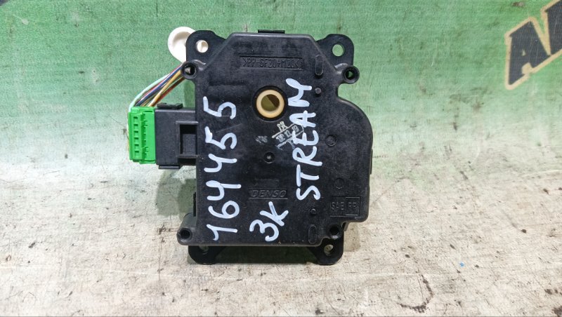Сервопривод заслонок печки HONDA STREAM RN1 D17A 2001 (б/у)