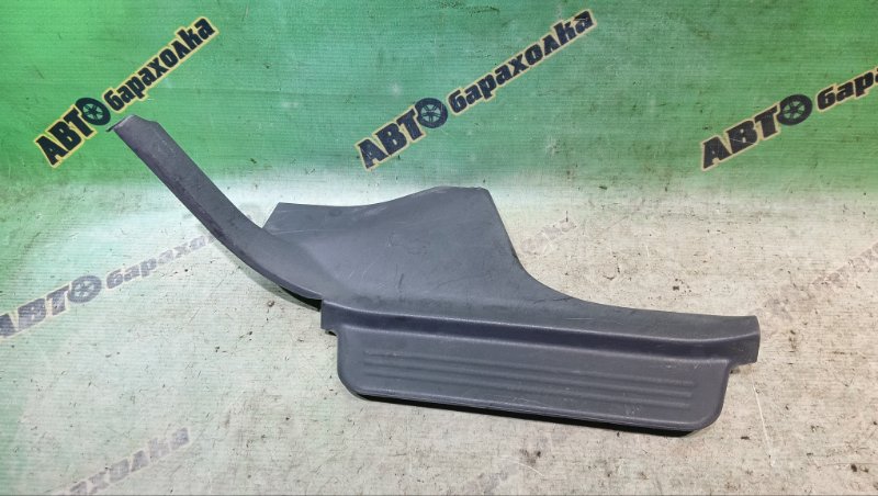 НАКЛАДКА НА ПОРОГ САЛОНА HONDA ACCORD CF4 F20B задняя правая (б/у)