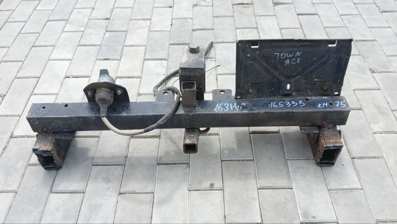 Фаркоп TOYOTA TOWN ACE KM75 7K-E 1999 (б/у)