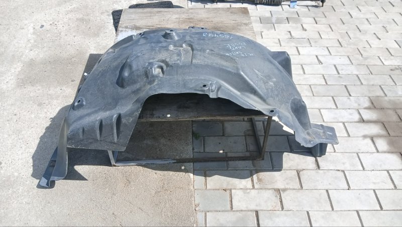 Подкрылок Land Rover Discovery L319 406PN 2008 передний правый (б/у)