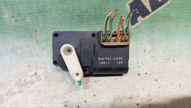 Сервопривод заслонок печки NISSAN VANETTE SK82MN F8 2002 (б/у)