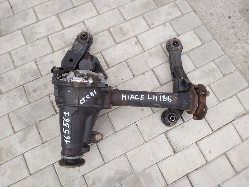 Редуктор TOYOTA HIACE LH186 5L 2003 (б/у)