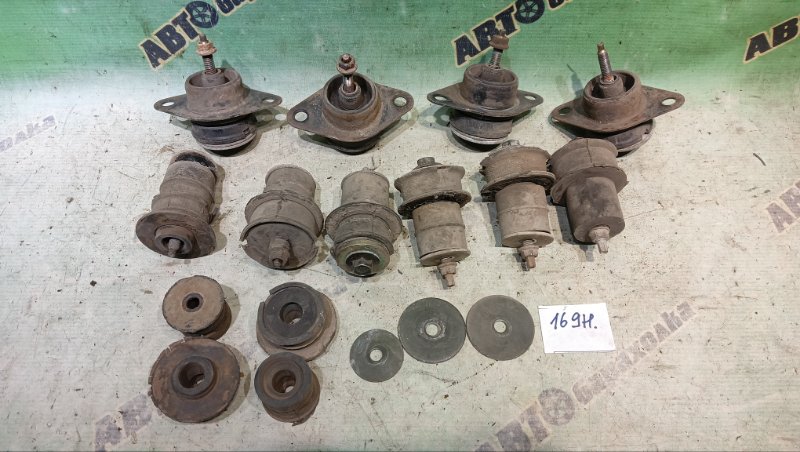 ПОДУШКА КУЗОВА ISUZU BIGHORN UBS73GW 4JX1 2001 (б/у)