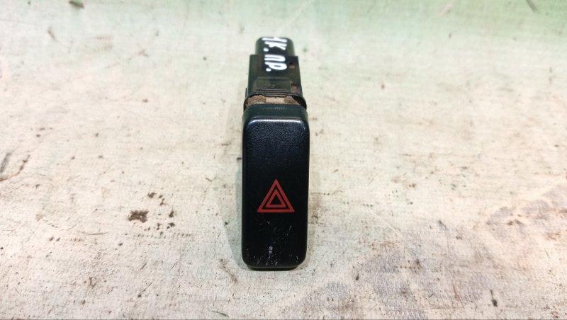 Кнопка аварийной сигнализации NISSAN VANETTE SK82MN F8 2002 (б/у)